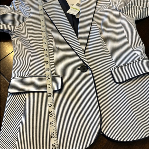 Pin Striped Blazer From Jones New York - Picture 7 of 9